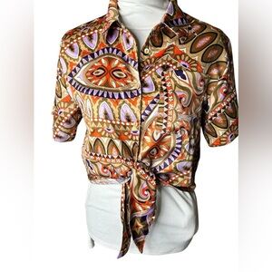 Rachel Roy paisley crop tie front button top size medium